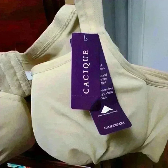 Cacique NWT padded tan colored bra size 50C - Picture 2 of 5